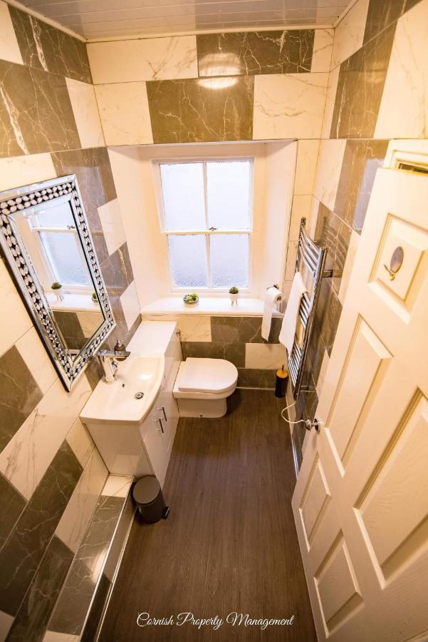 River Street Apartments Truro Extérieur photo